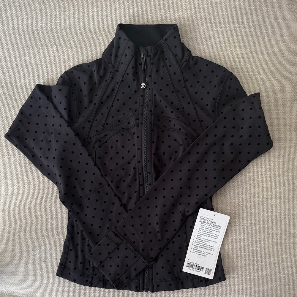 Lululemon Define cropped jacket Nulu *flocked Size 4
